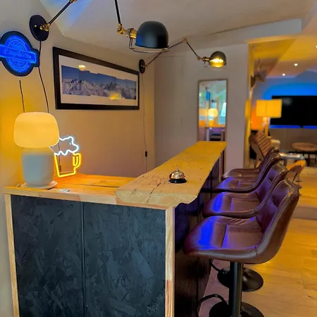 Jacuzzi Sauna Terrasse Venosc לס דה-אלפס